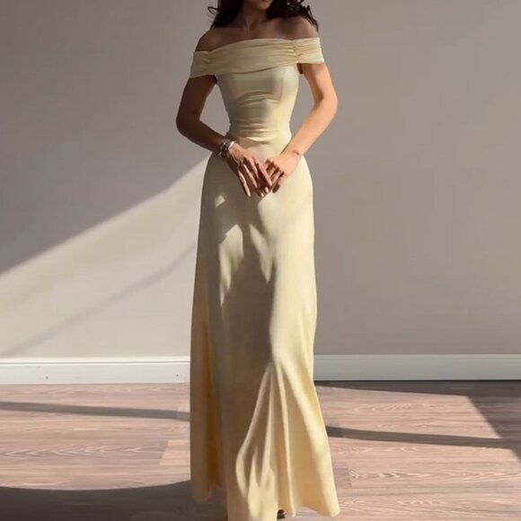 Prom Dress Lace-Up Back Off-the-Shoulder Large - Picture 3 of 4